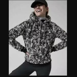 Athleta Hoodie Glacier Black Tugga Sherpa Jacquard Pullover Women's Size Small
